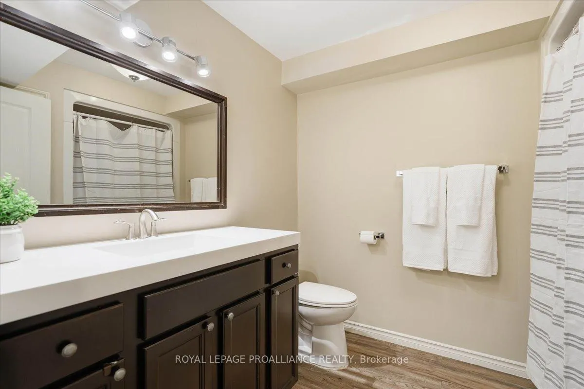 Photo 41 of 34 Kipling Drive, Belleville, Thurlow Ward — HOMEH