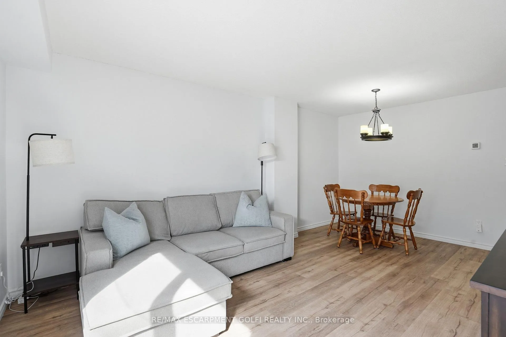 Photo 6 of 70 Gledhill Crescent, Hamilton, Gourley — HOMEH