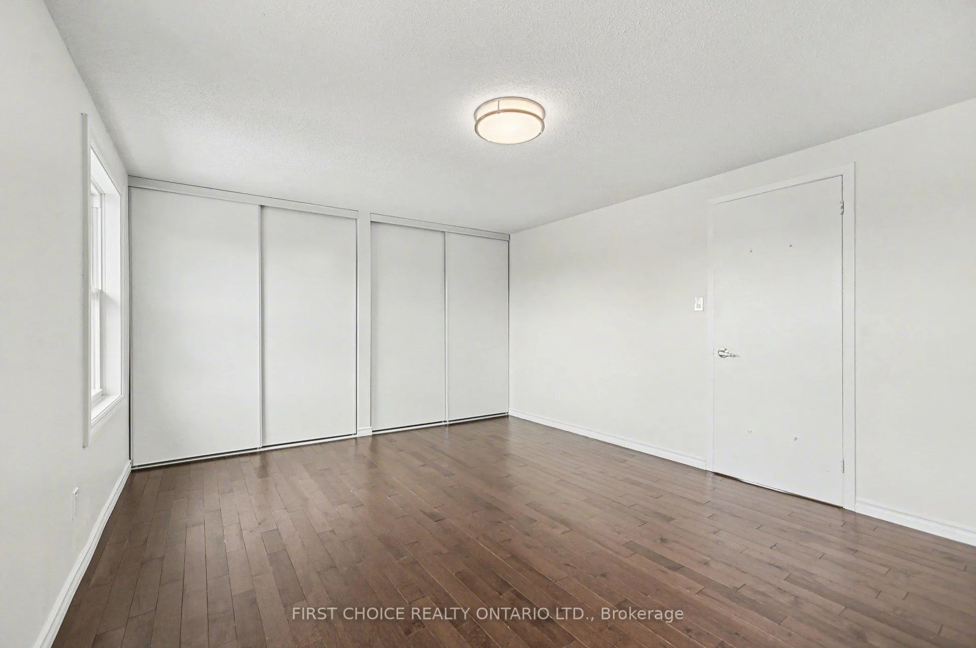 Photo 11 of 883 Lawnsberry Drive, Ottawa, Chatelaine Village — HOMEH