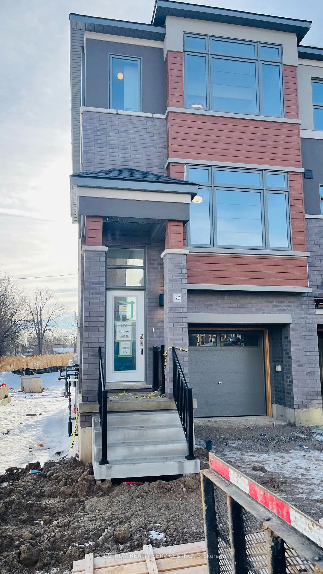 Front of Unit 30, 313 Conklin Street