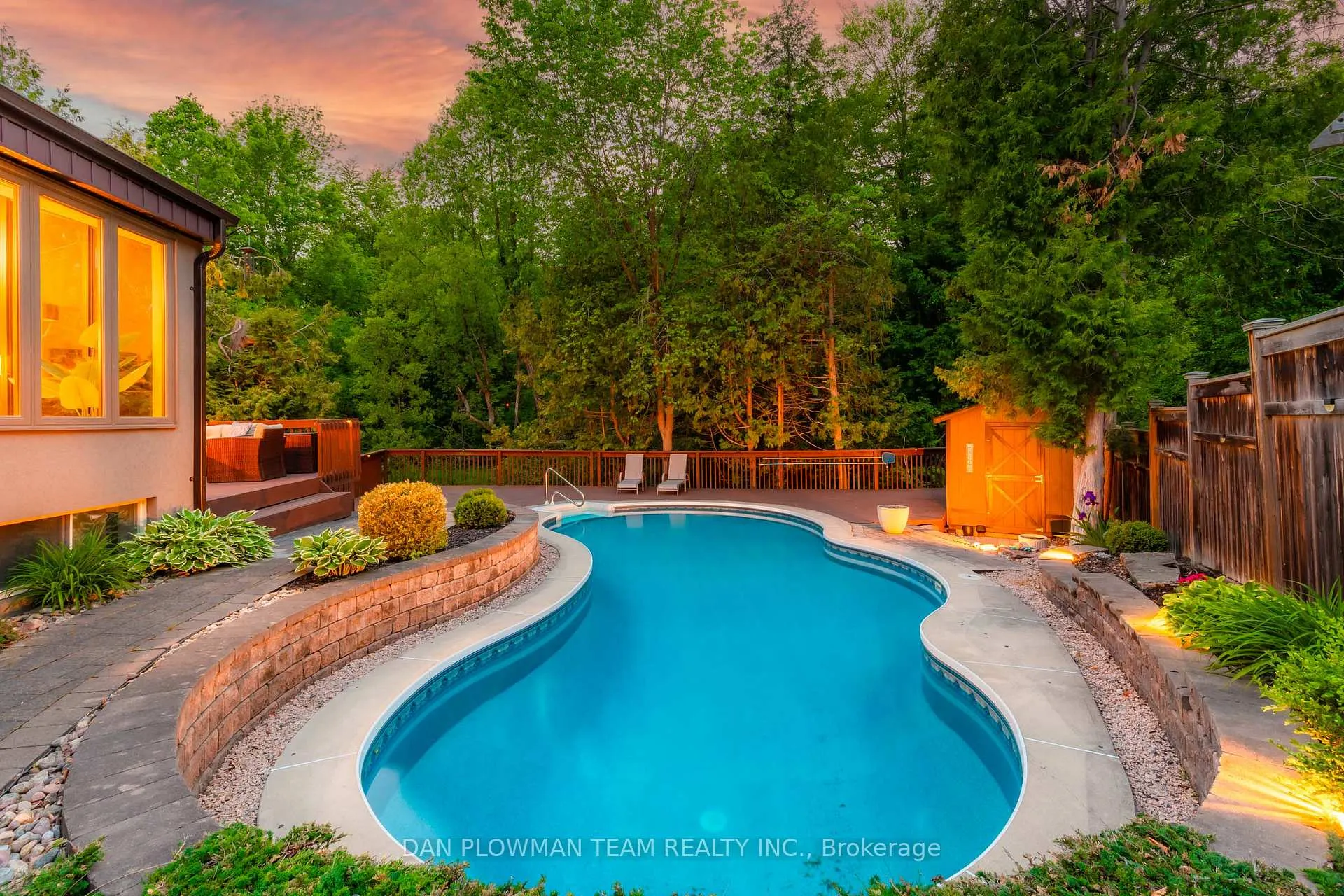 Photo 4 of 1014 Tiffany Circle, Oshawa, Centennial — HOMEH