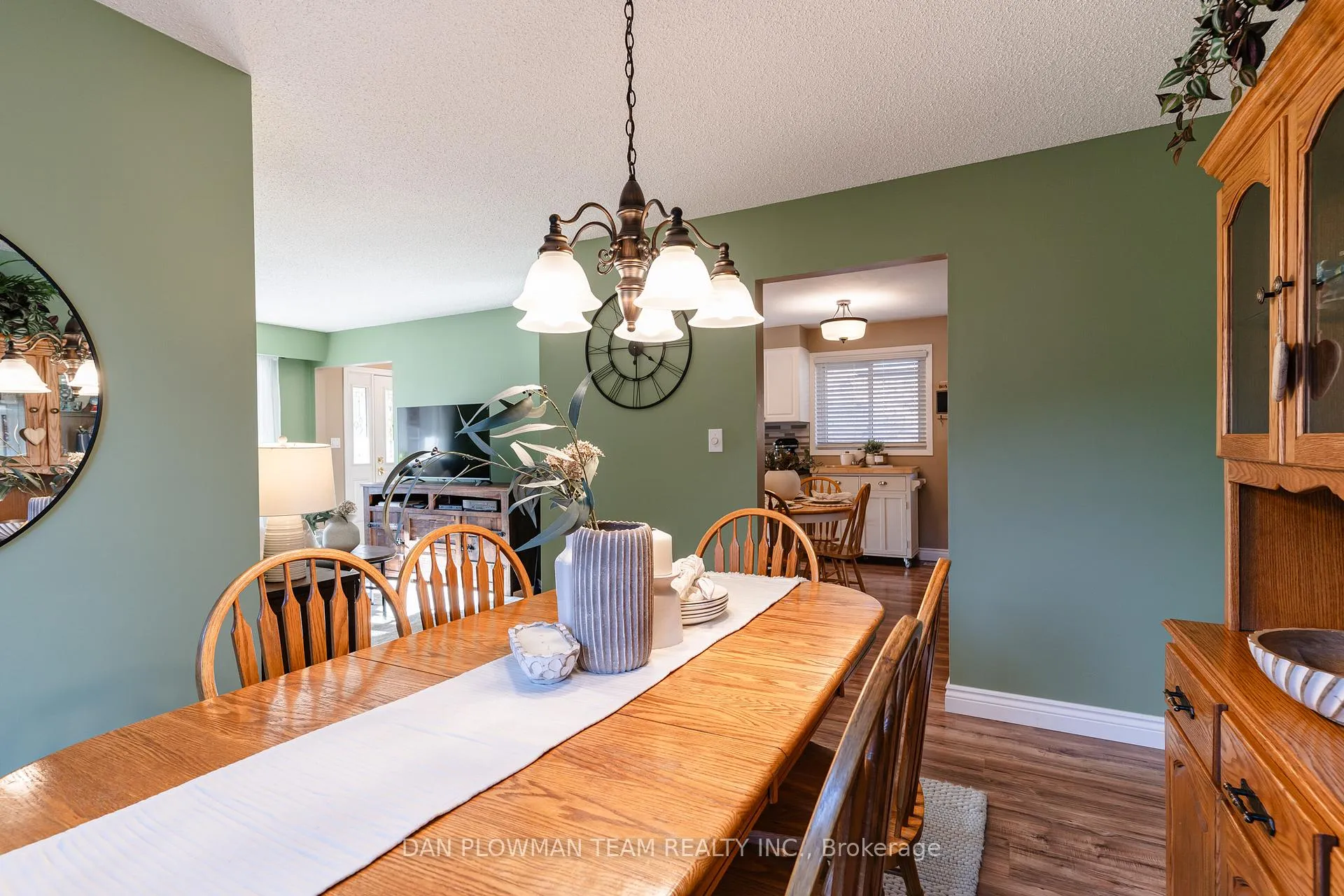 Photo 14 of 895 Exeter Street, Oshawa, Centennial — HOMEH