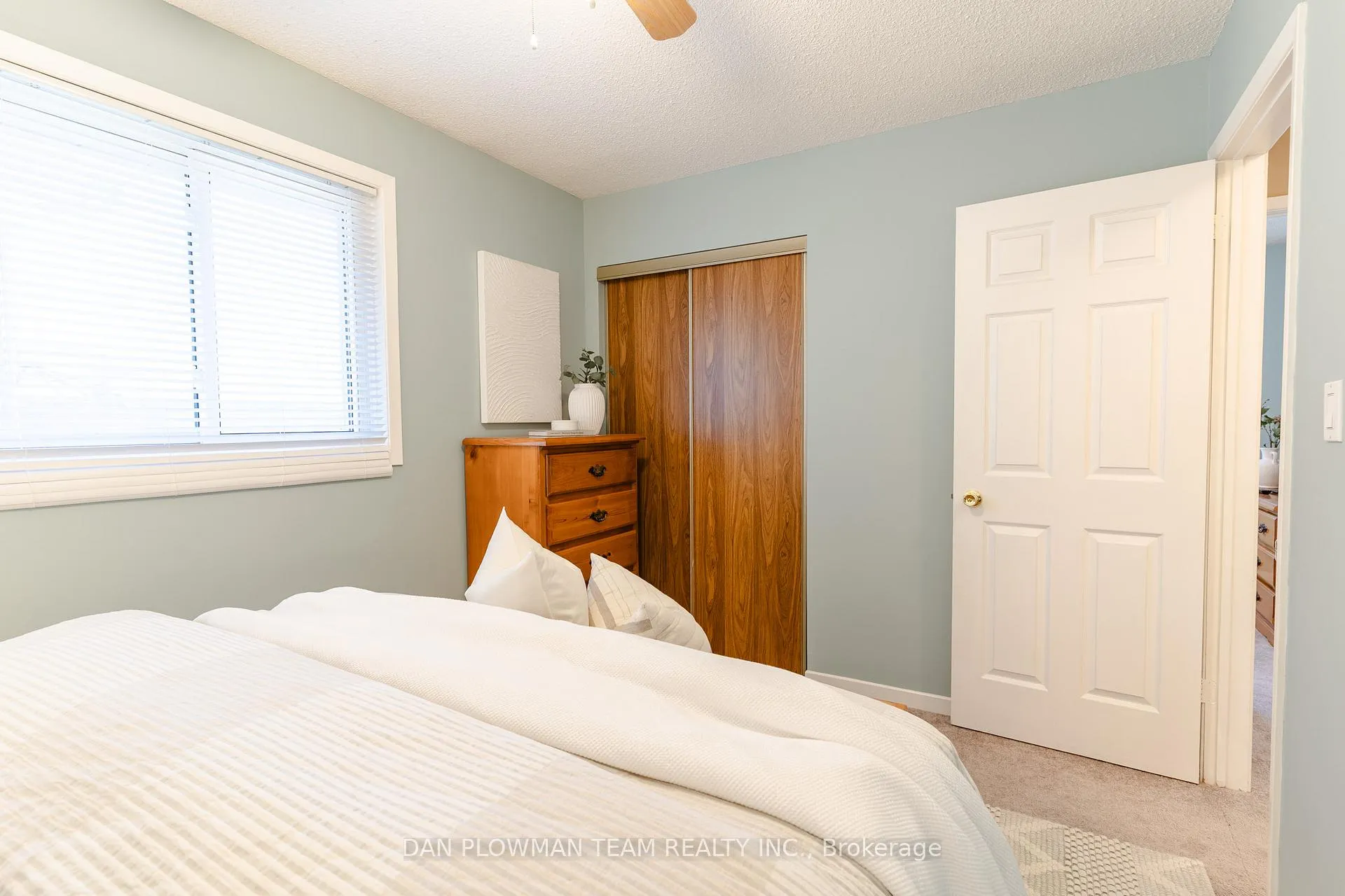 Photo 26 of 895 Exeter Street, Oshawa, Centennial — HOMEH