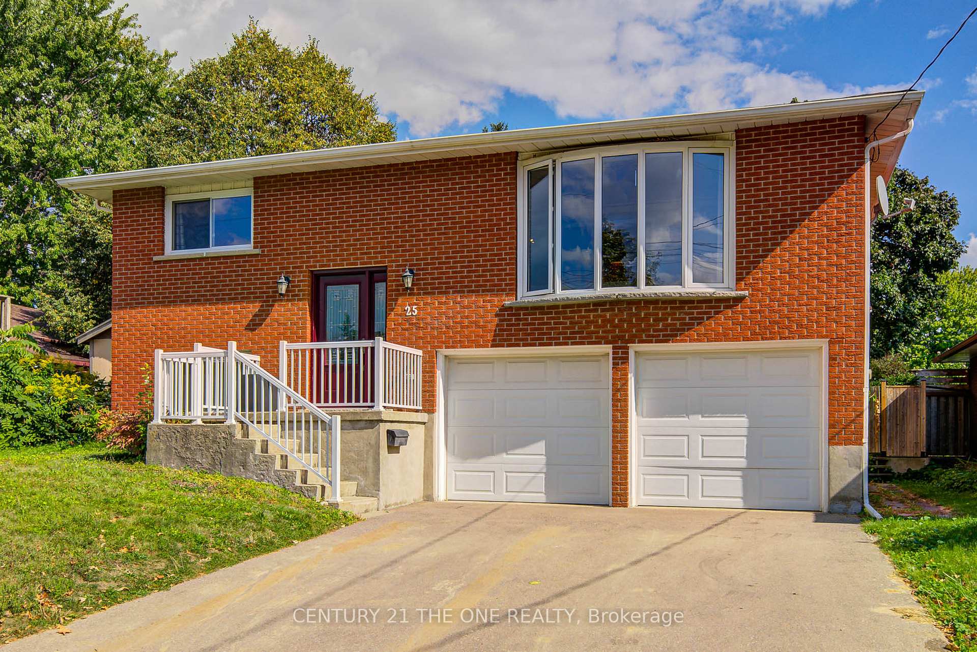 Photo 1 of 25 Carrol Street, Kitchener — HOMEH