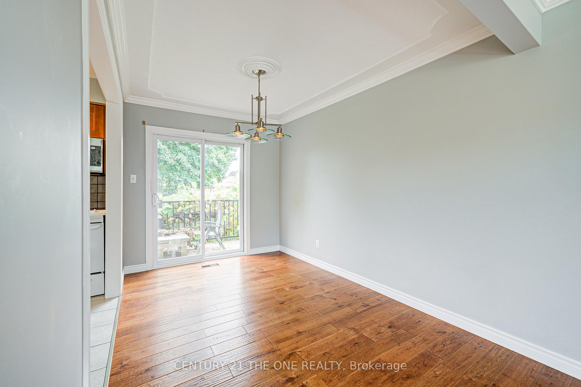 Photo 13 of 25 Carrol Street, Kitchener — HOMEH