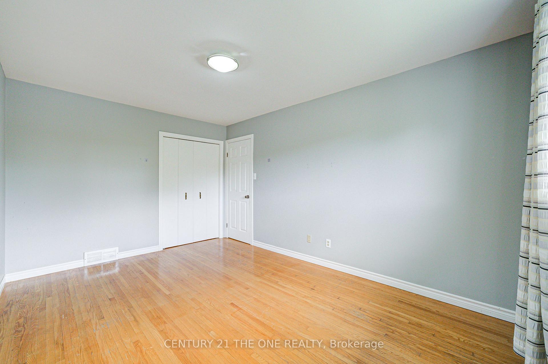 Photo 19 of 25 Carrol Street, Kitchener — HOMEH