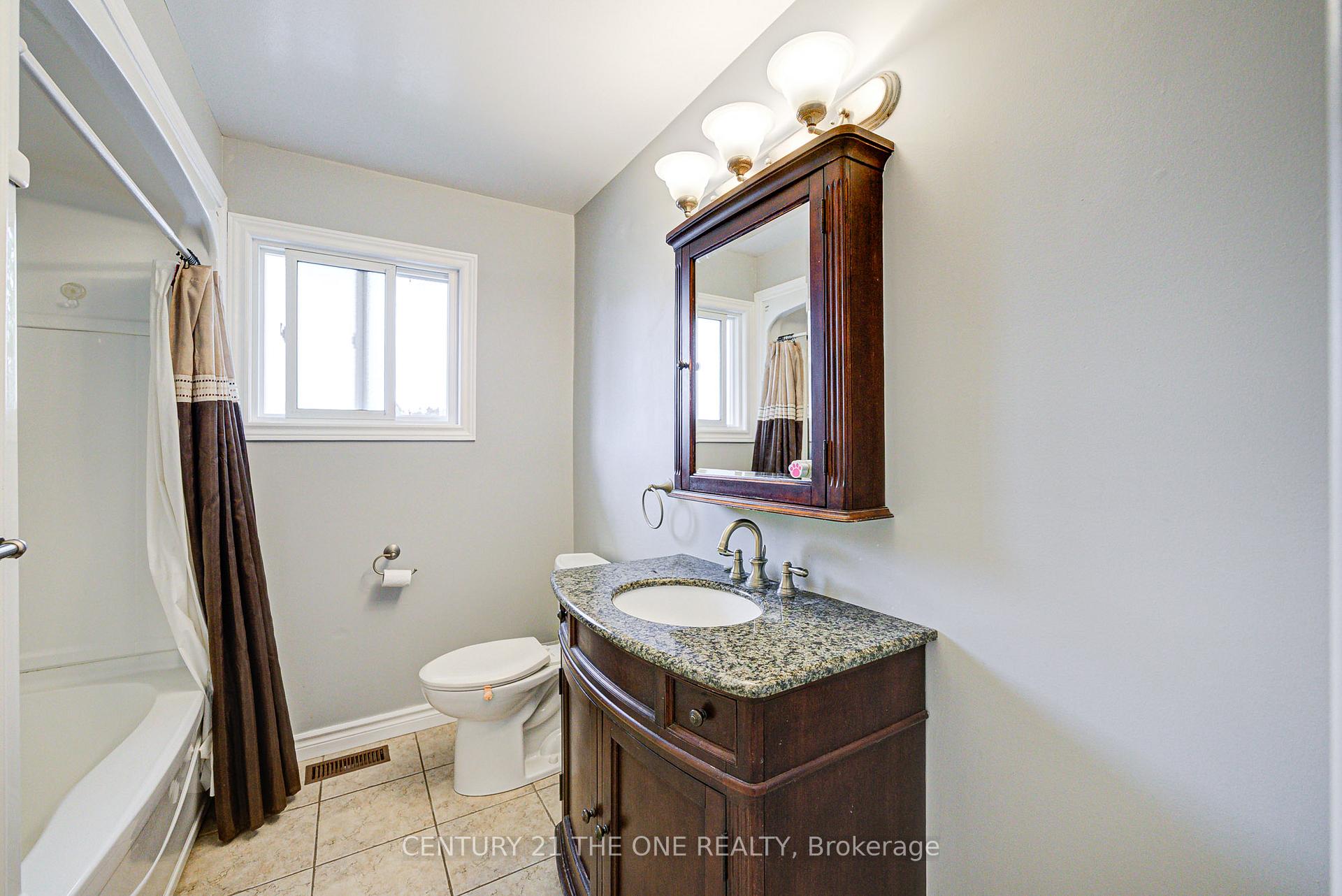 Photo 20 of 25 Carrol Street, Kitchener — HOMEH