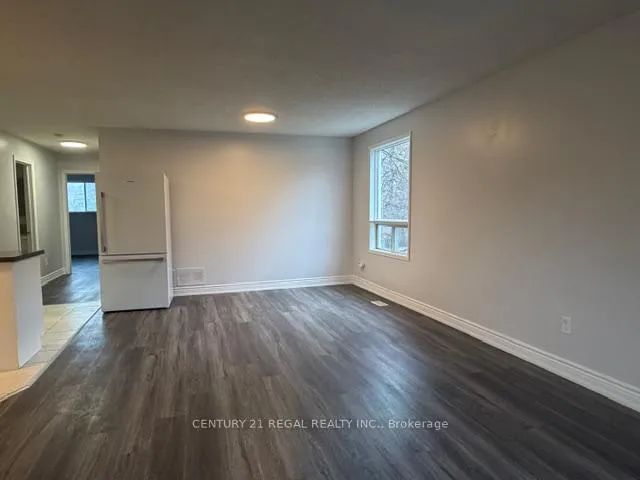 Photo 6 of Unit Upper Level, 47 Elgin Street E, Oshawa, O'Neill — HOMEH