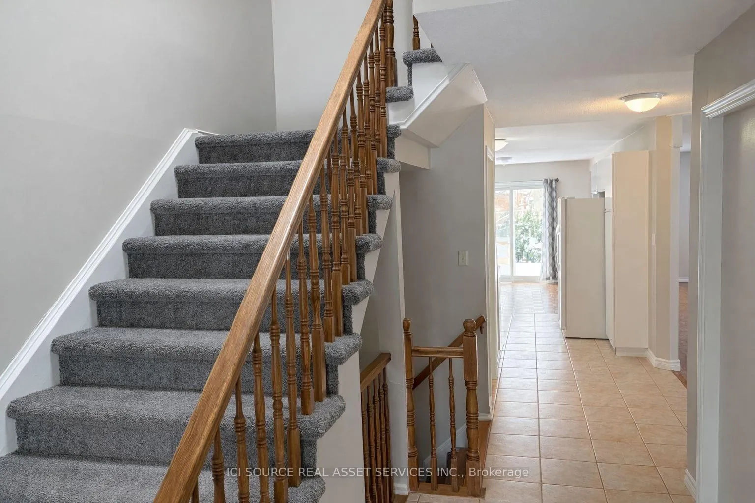 Photo 2 of 1593 Murphy Road, Sarnia — HOMEH