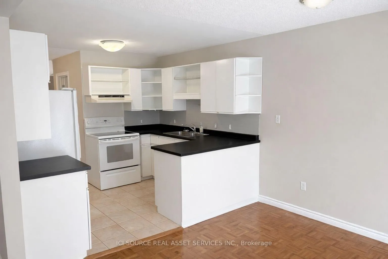 Photo 4 of 1593 Murphy Road, Sarnia — HOMEH