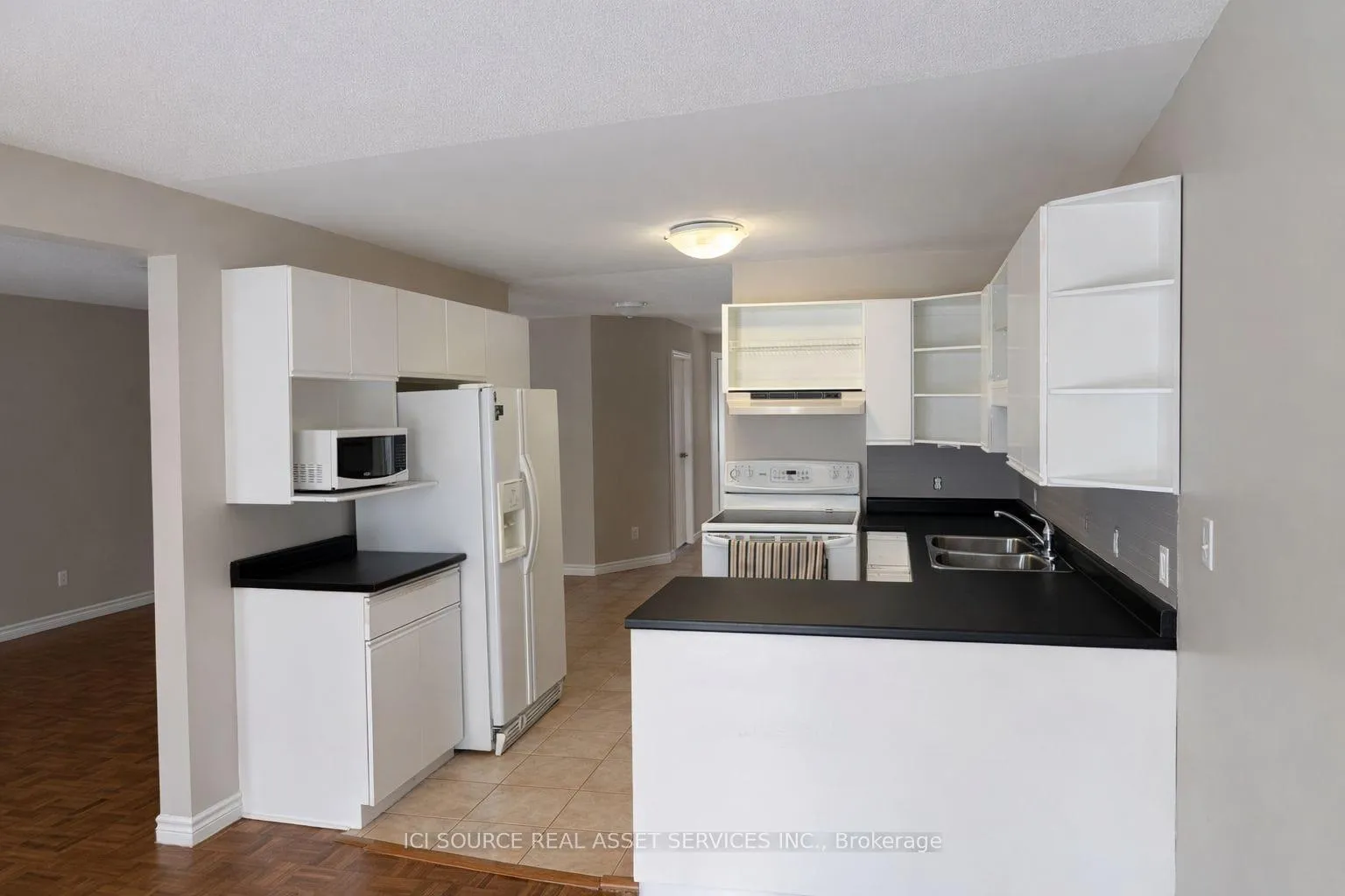 Photo 11 of 1593 Murphy Road, Sarnia — HOMEH