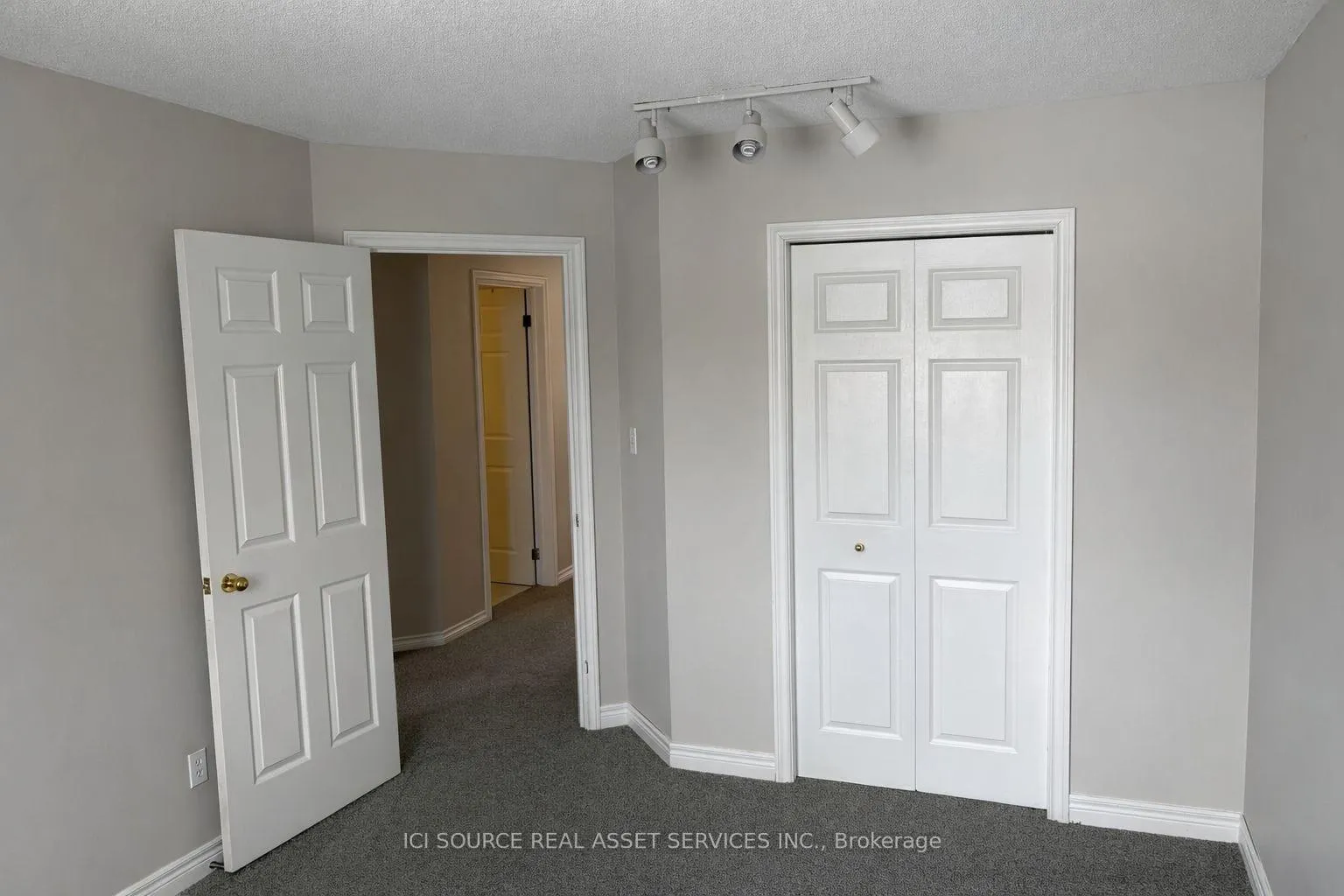 Photo 26 of 1593 Murphy Road, Sarnia — HOMEH