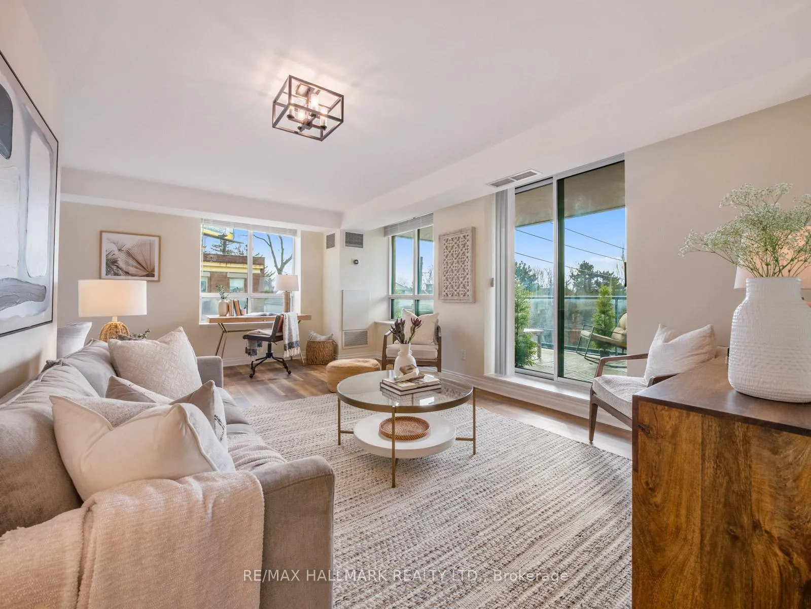 Photo 2 of Unit 317, 1863 Queen Street E, Toronto, The Beaches — HOMEH
