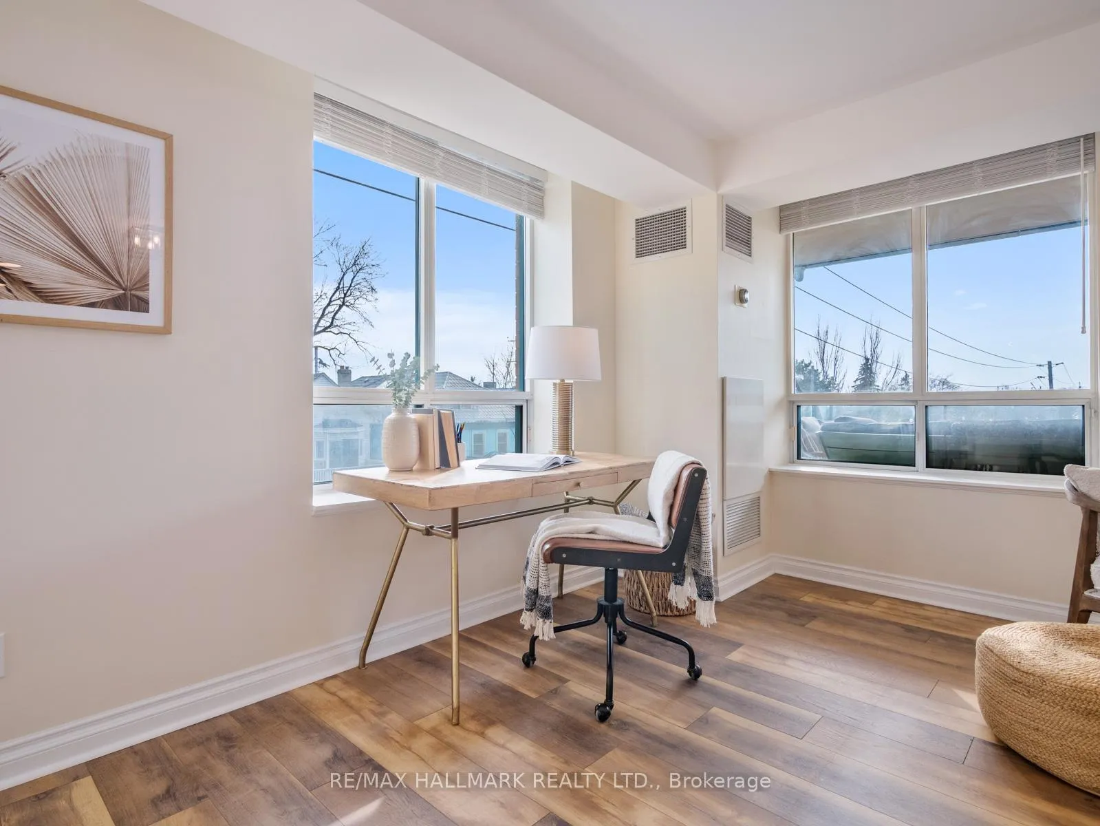 Photo 6 of Unit 317, 1863 Queen Street E, Toronto, The Beaches — HOMEH