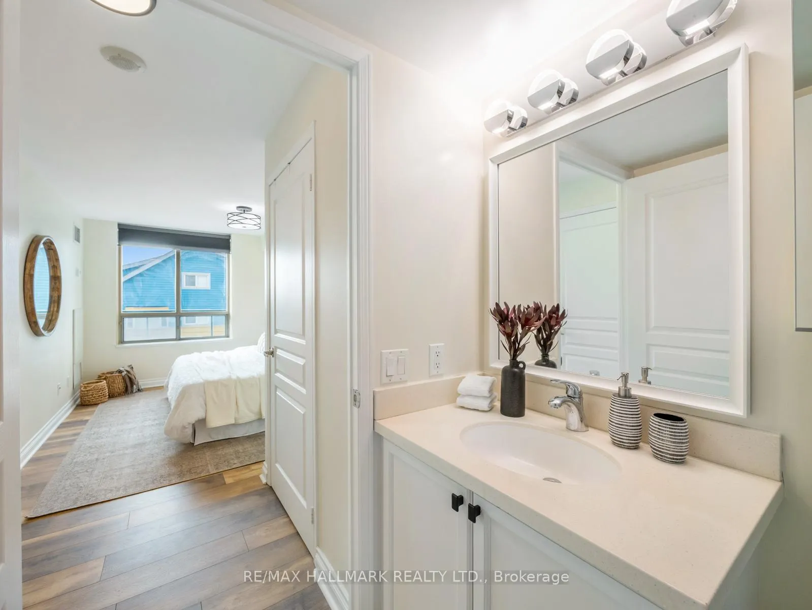 Photo 15 of Unit 317, 1863 Queen Street E, Toronto, The Beaches — HOMEH