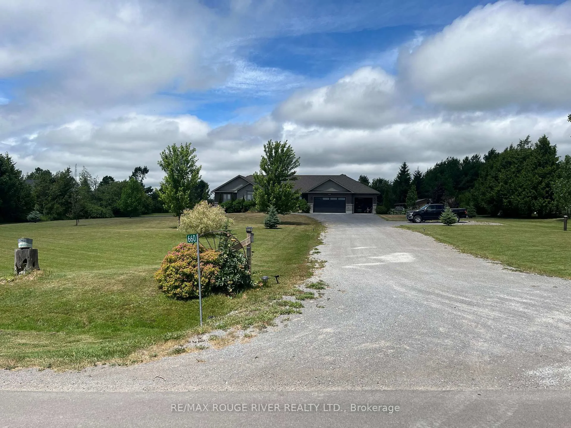 Photo 2 of 660 Hayes Line, Cavan Monaghan, Cavan Twp — HOMEH