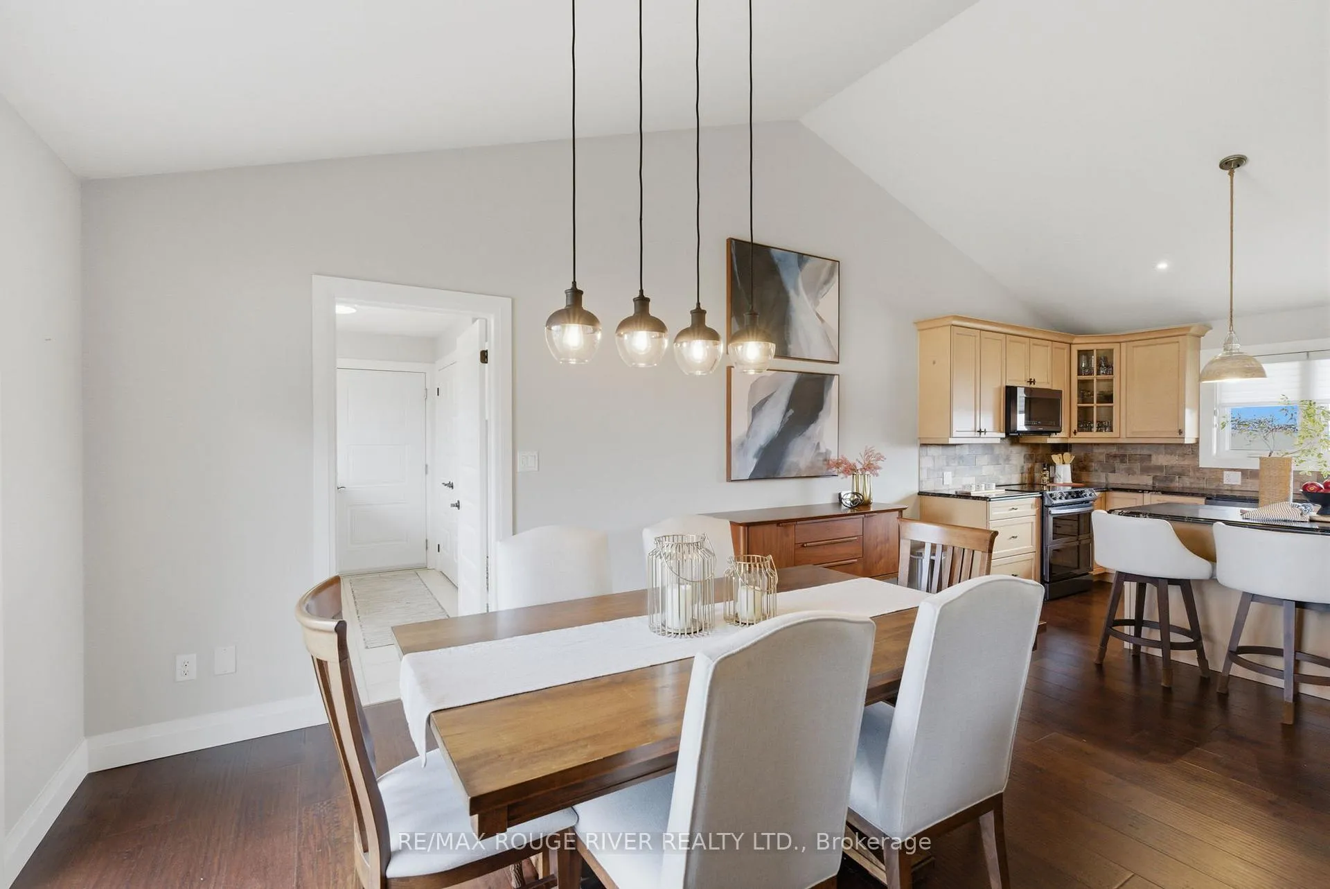Photo 9 of 660 Hayes Line, Cavan Monaghan, Cavan Twp — HOMEH