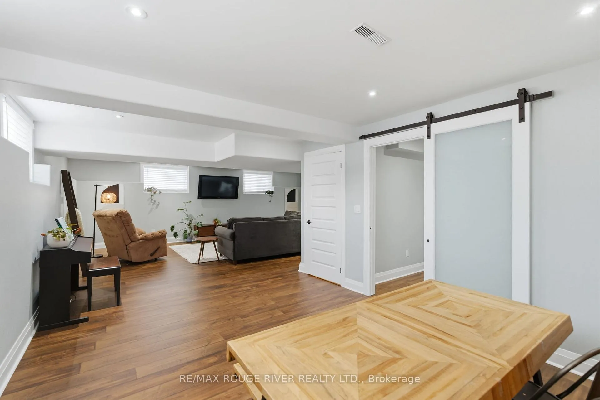 Photo 30 of 660 Hayes Line, Cavan Monaghan, Cavan Twp — HOMEH