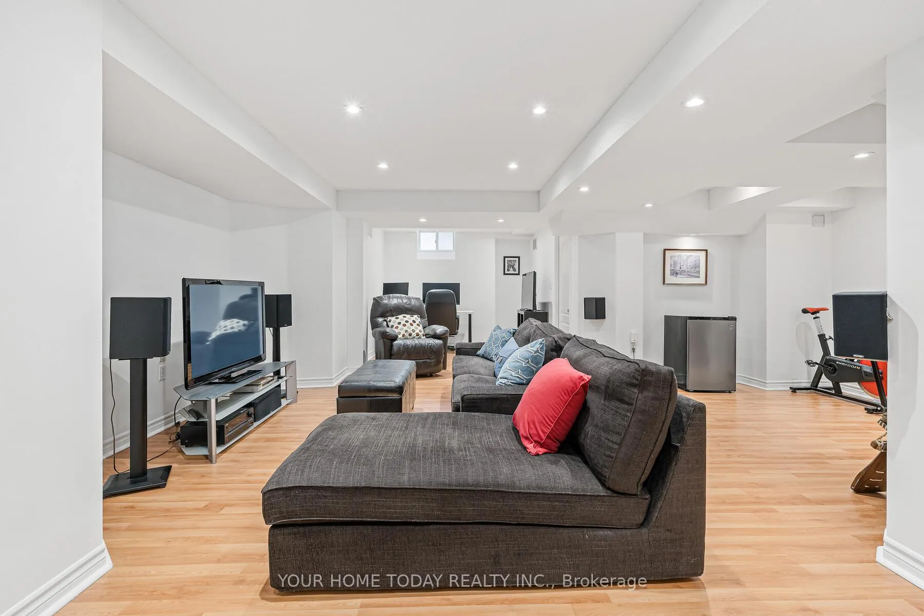 Photo 27 of 177 Van Scott Drive, Brampton, Northwest Sandalwood Parkway — HOMEH