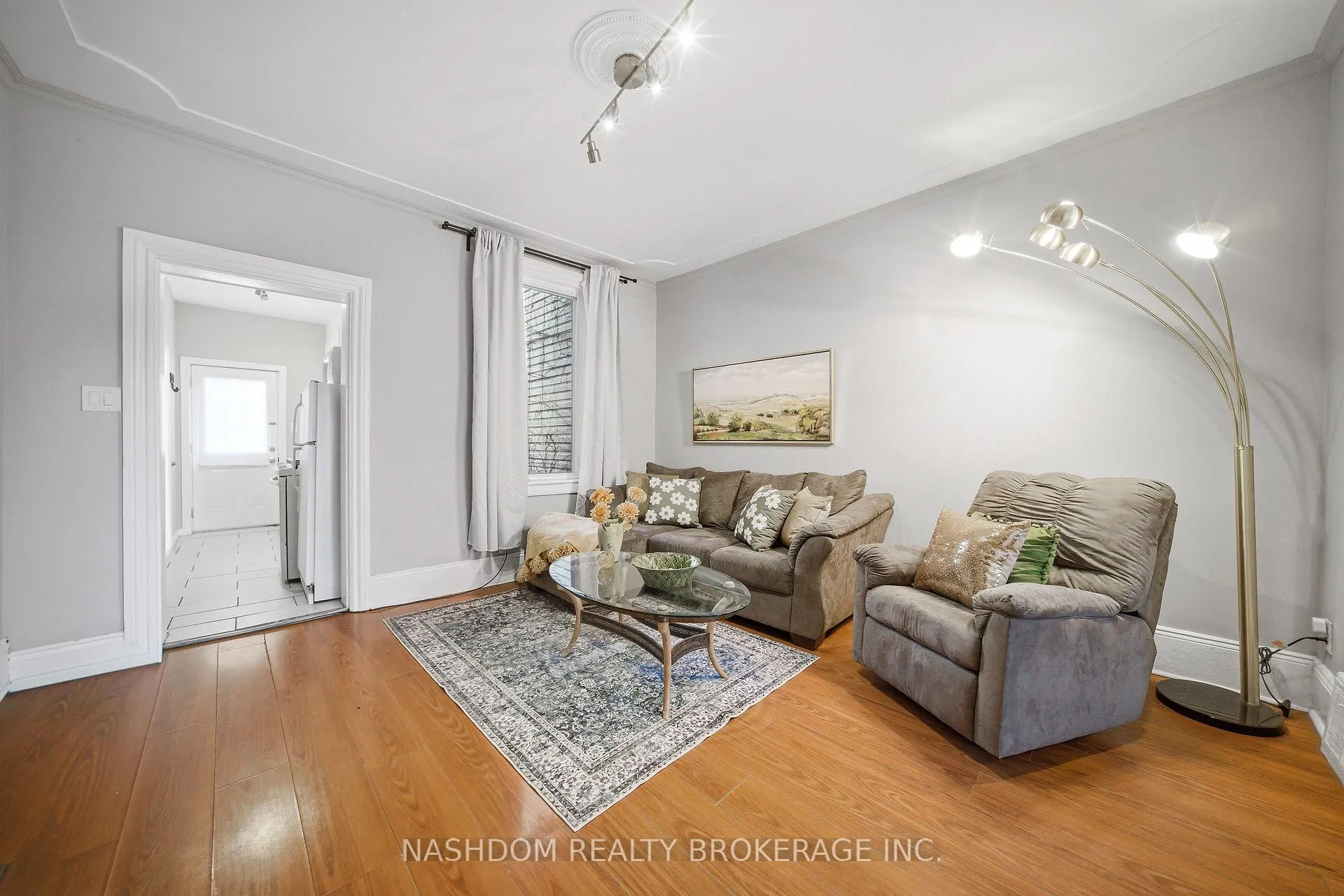 Photo 5 of 107 Queen Street S, Hamilton, Durand — HOMEH