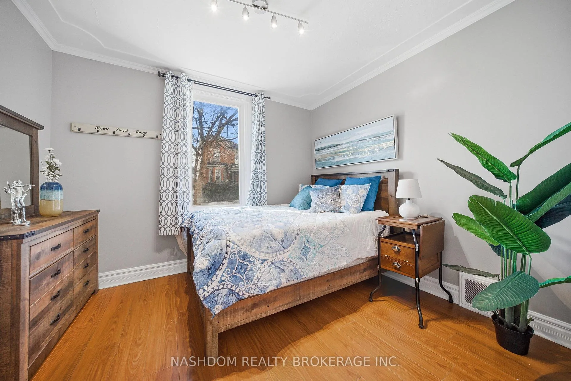 Photo 9 of 107 Queen Street S, Hamilton, Durand — HOMEH
