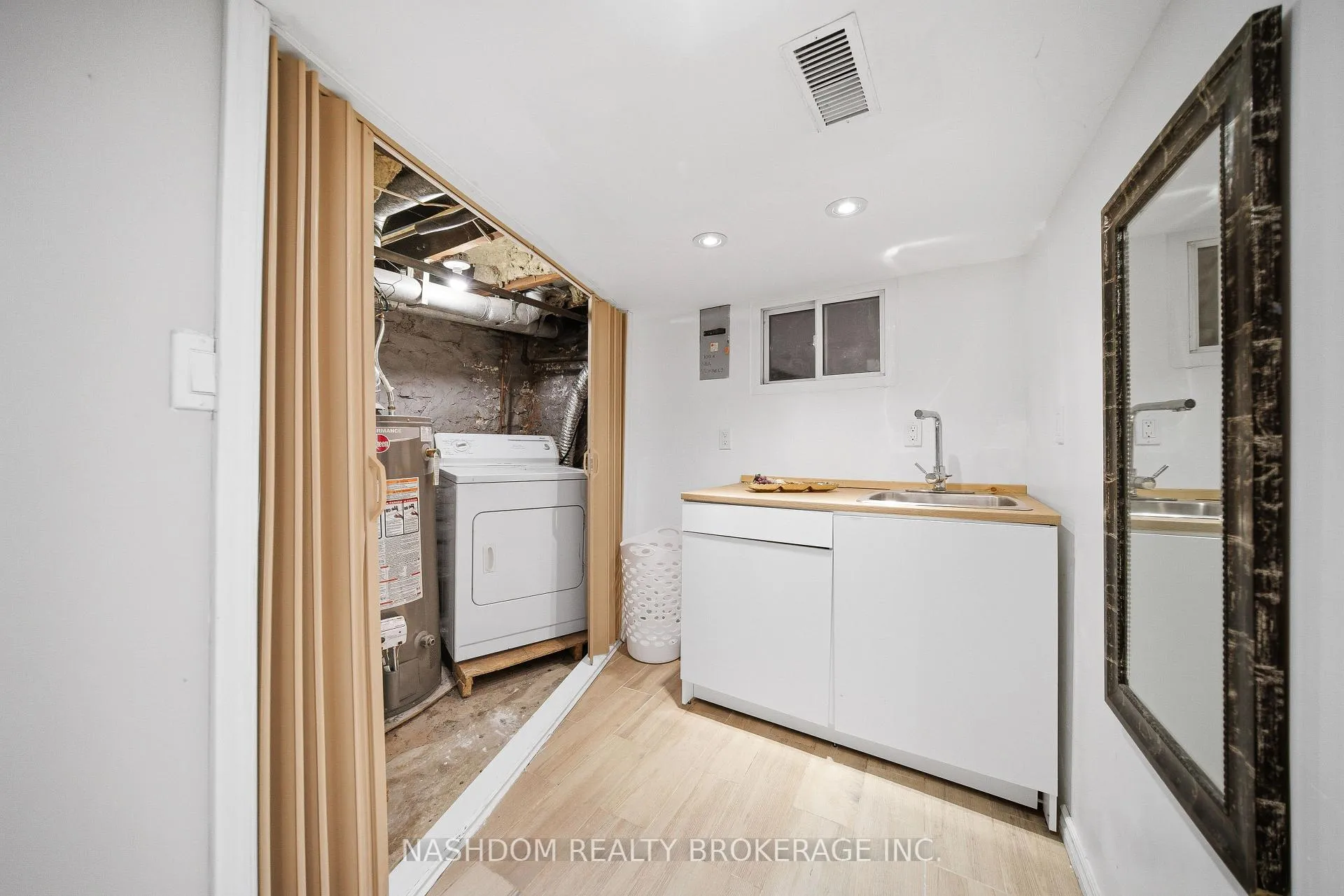 Photo 35 of 107 Queen Street S, Hamilton, Durand — HOMEH