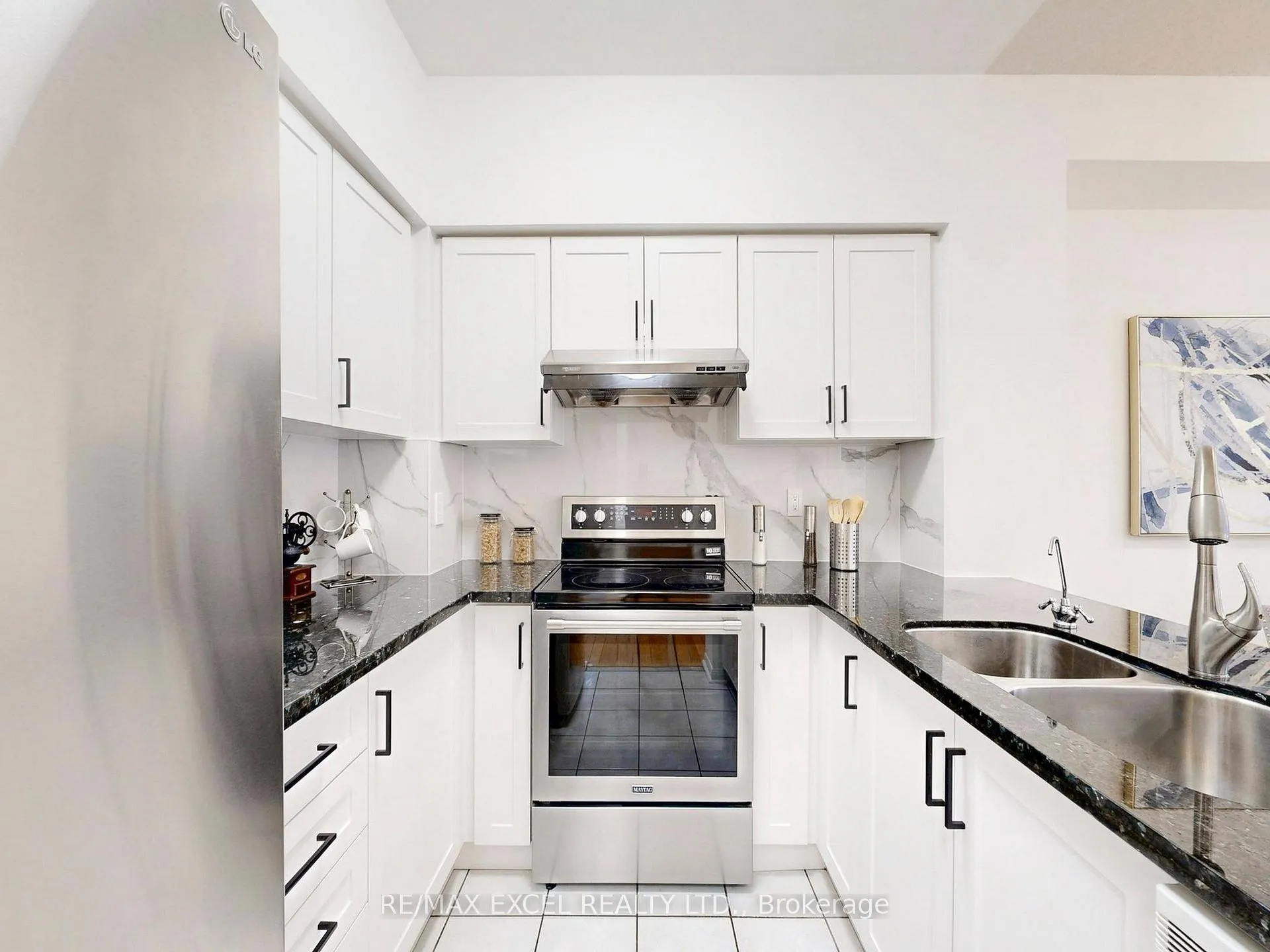 Photo 9 of Unit 6, 16 St Moritz Way, Markham, Unionville — HOMEH