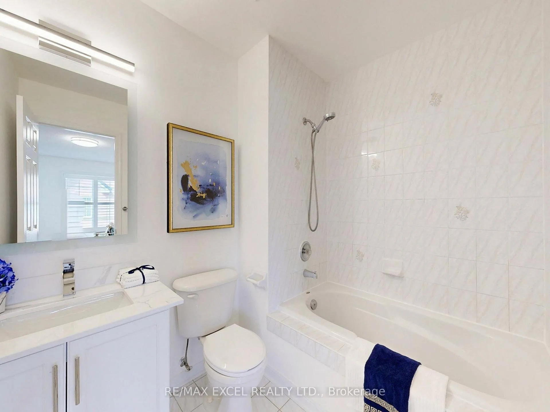 Photo 18 of Unit 6, 16 St Moritz Way, Markham, Unionville — HOMEH