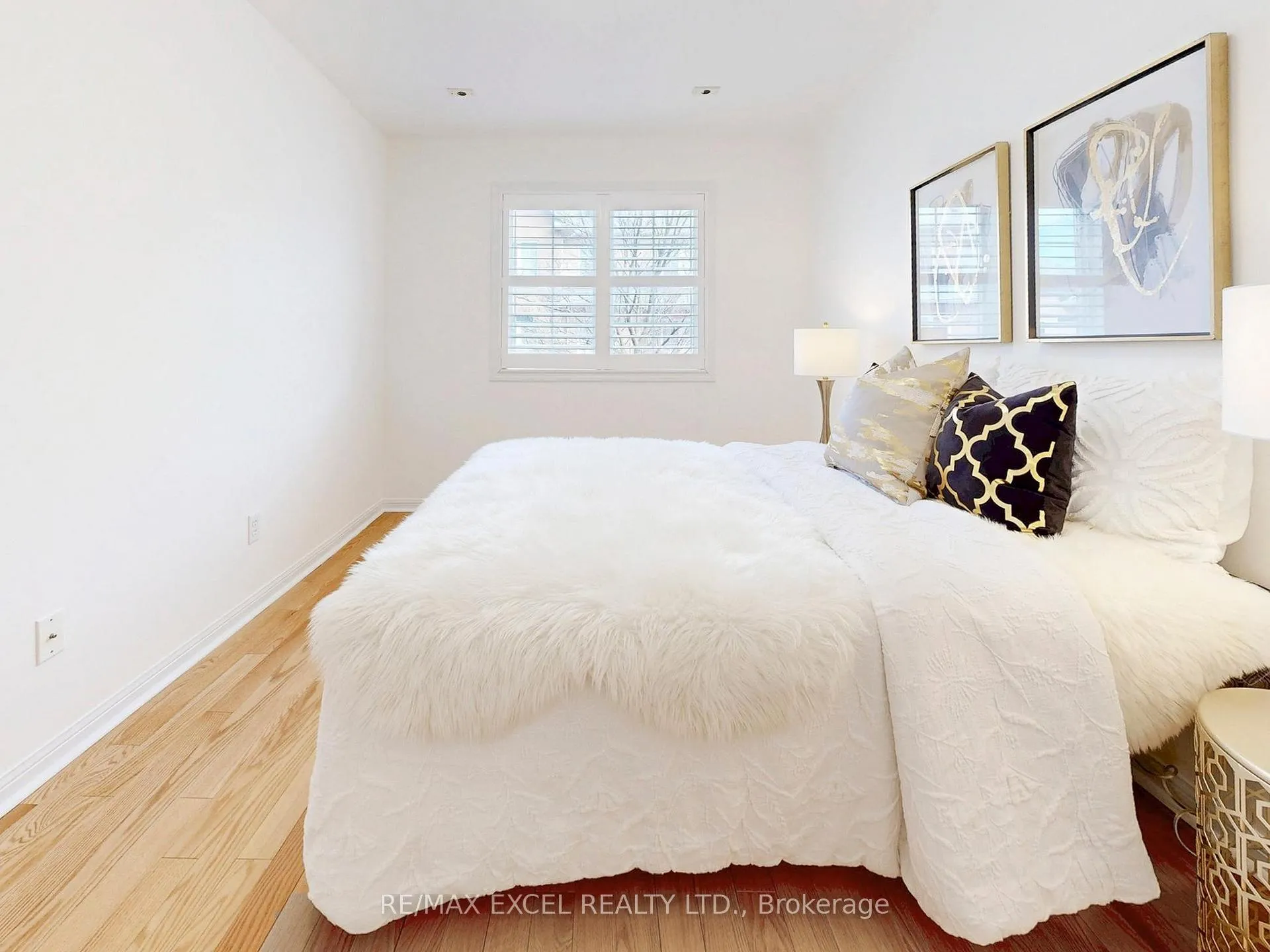 Photo 25 of Unit 6, 16 St Moritz Way, Markham, Unionville — HOMEH