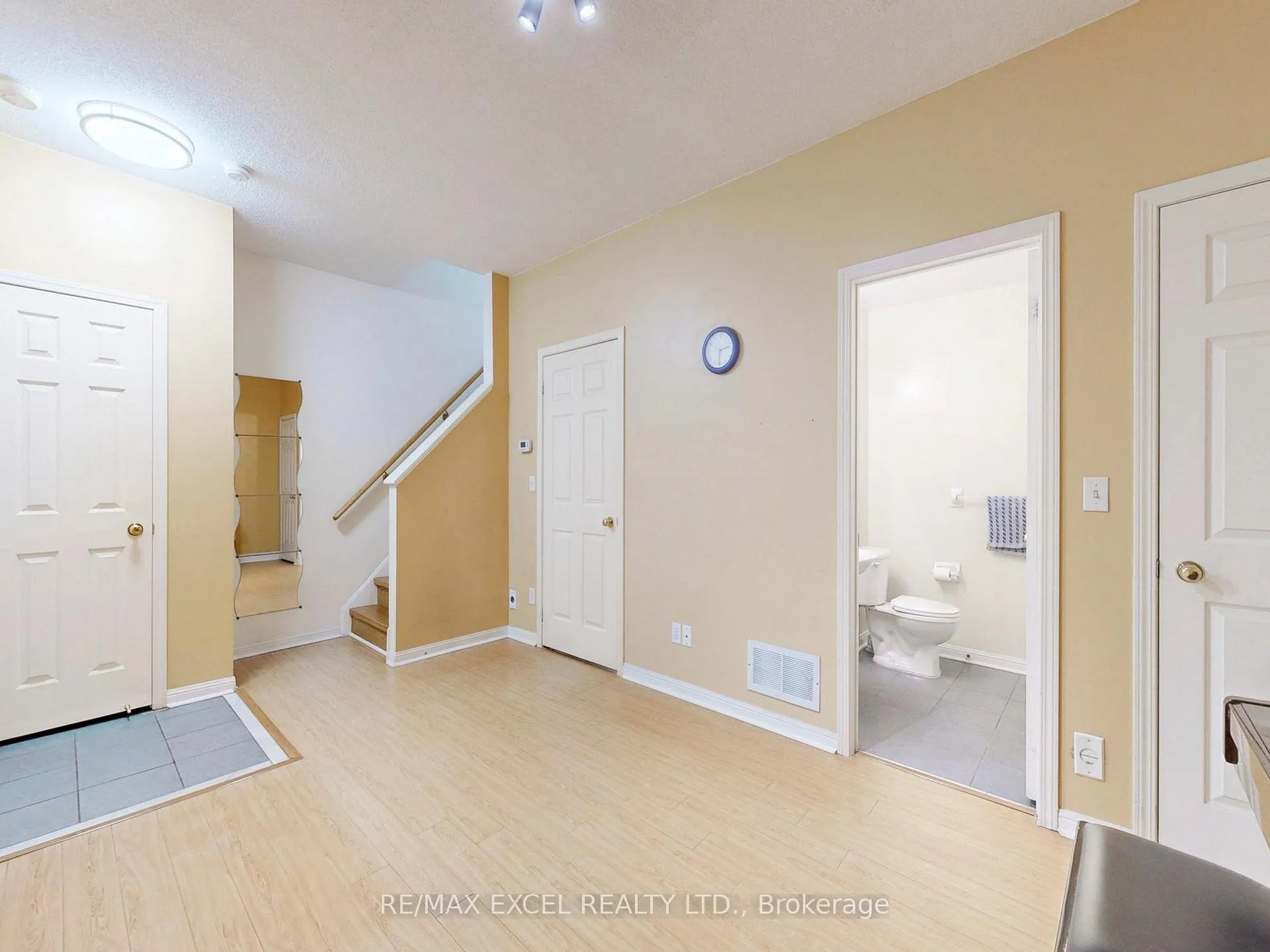 Photo 29 of Unit 6, 16 St Moritz Way, Markham, Unionville — HOMEH