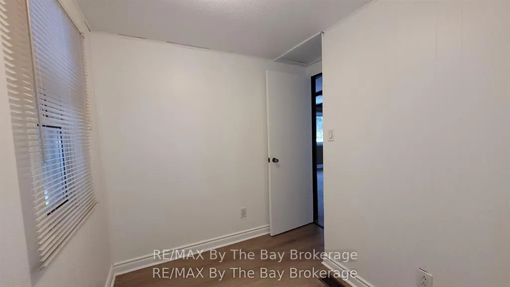 Photo 11 of 35 47th Street N, Wasaga Beach — HOMEH