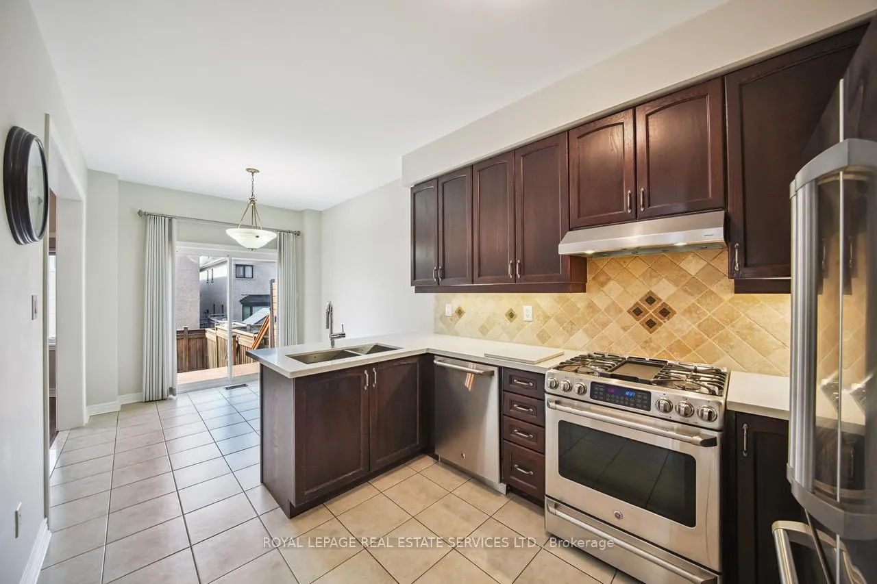 Photo 11 of 48 Manordale Crescent, Vaughan, Vellore Village — HOMEH
