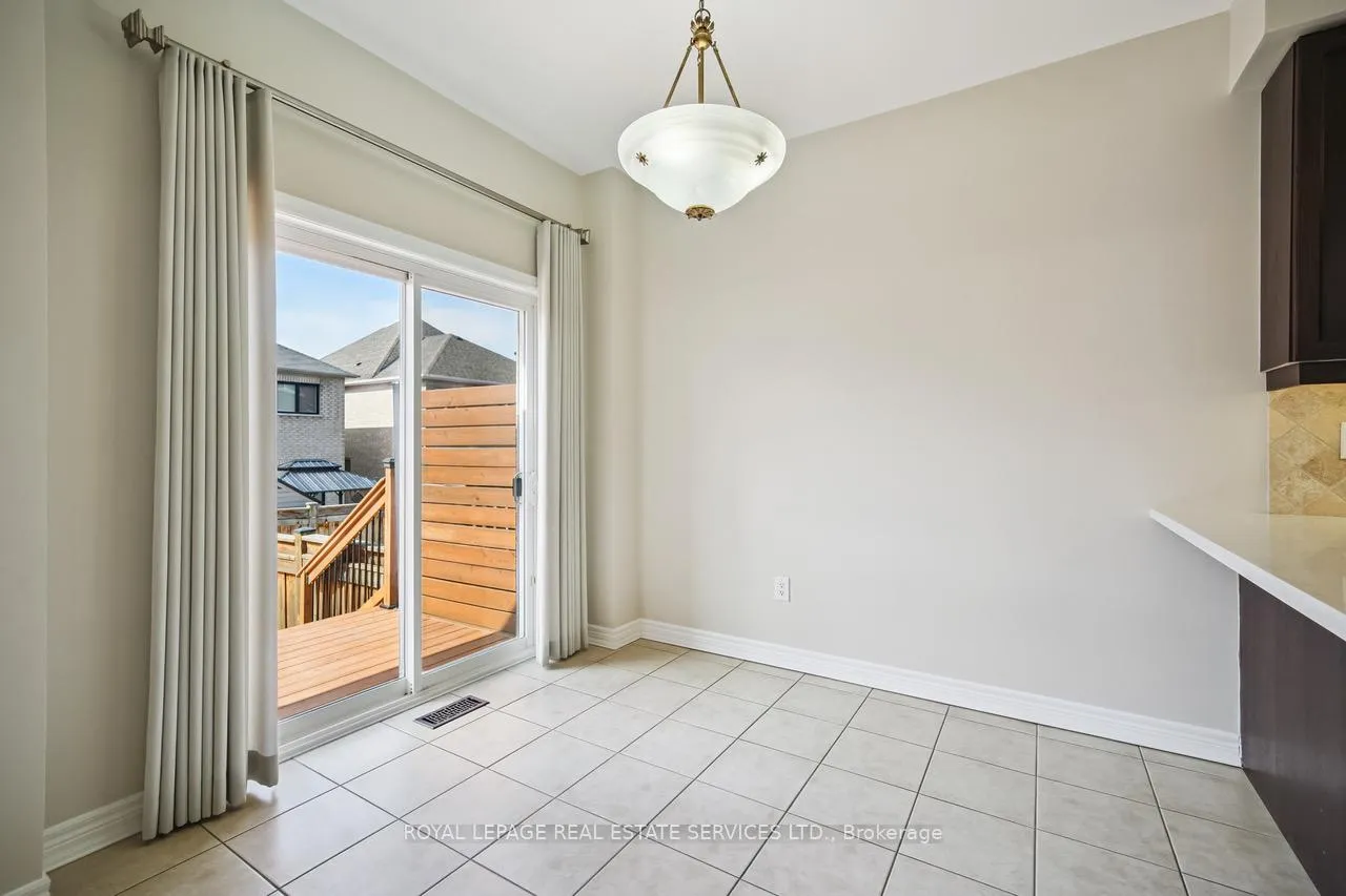 Photo 12 of 48 Manordale Crescent, Vaughan, Vellore Village — HOMEH