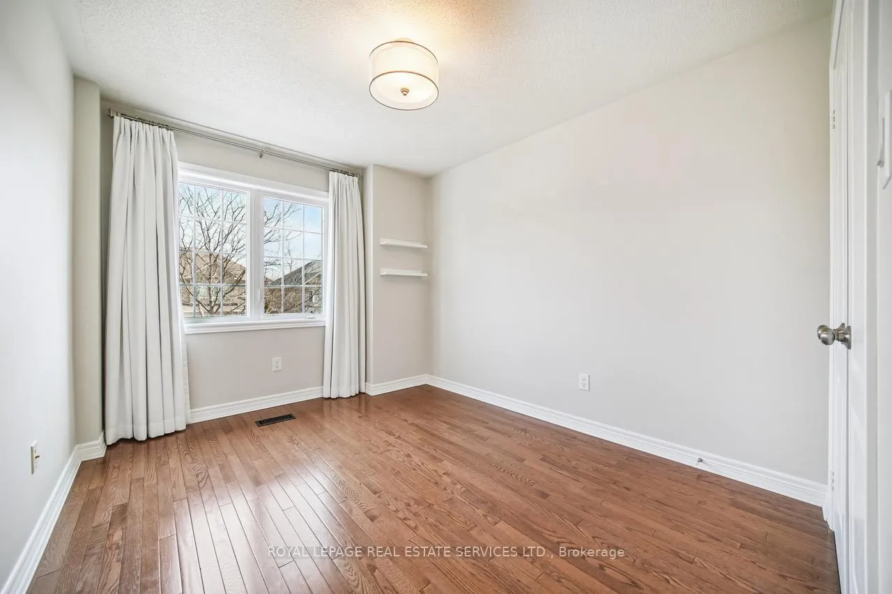 Photo 22 of 48 Manordale Crescent, Vaughan, Vellore Village — HOMEH