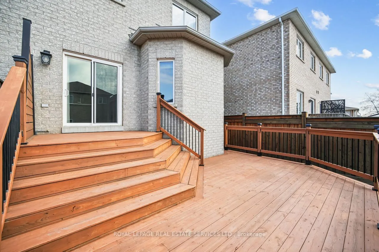 Photo 27 of 48 Manordale Crescent, Vaughan, Vellore Village — HOMEH