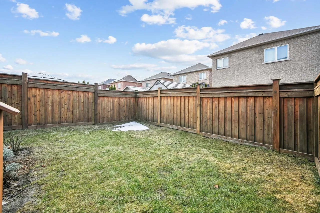 Photo 28 of 48 Manordale Crescent, Vaughan, Vellore Village — HOMEH