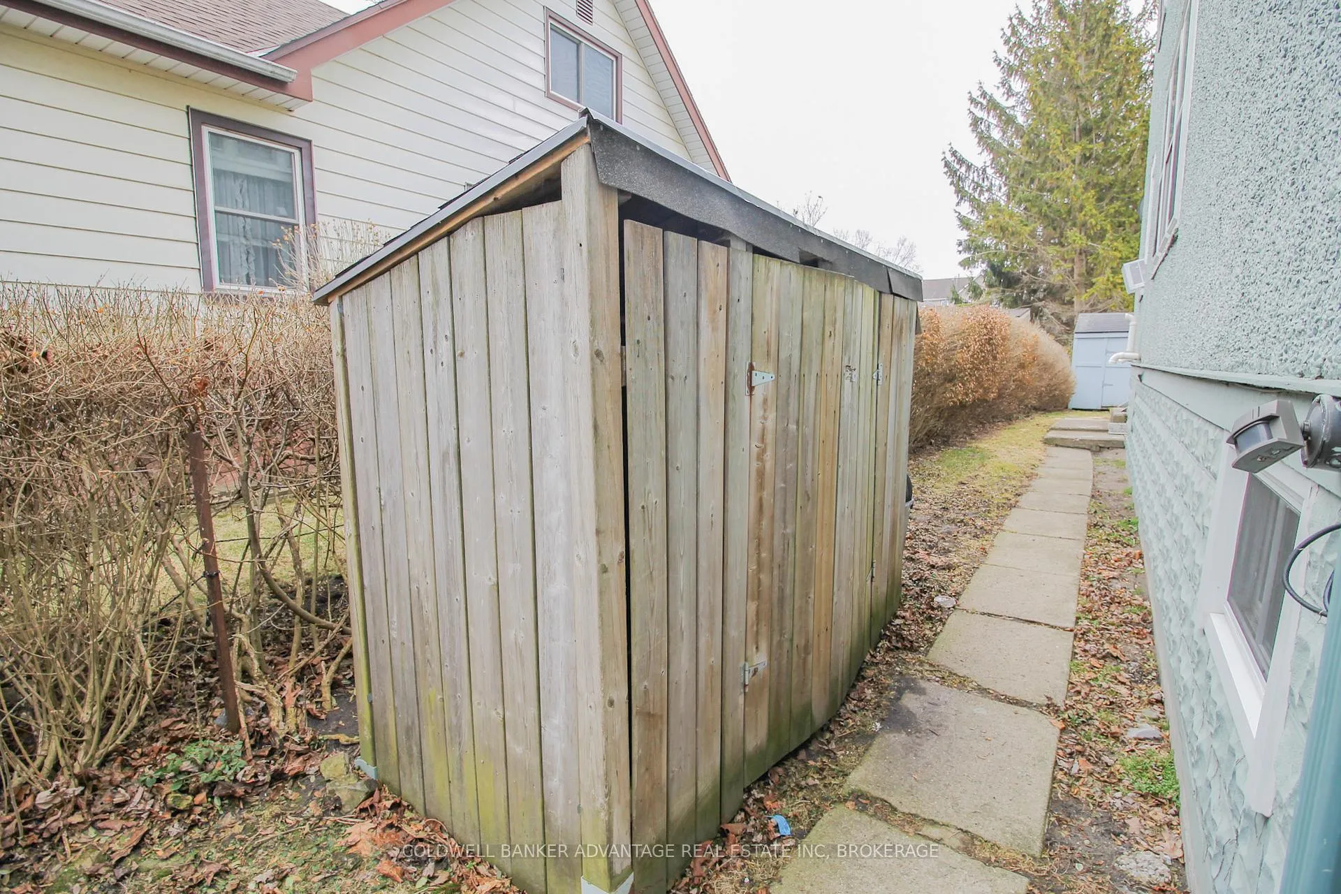Photo 11 of 86 Adelaide Street, Port Colborne, Sugarloaf — HOMEH