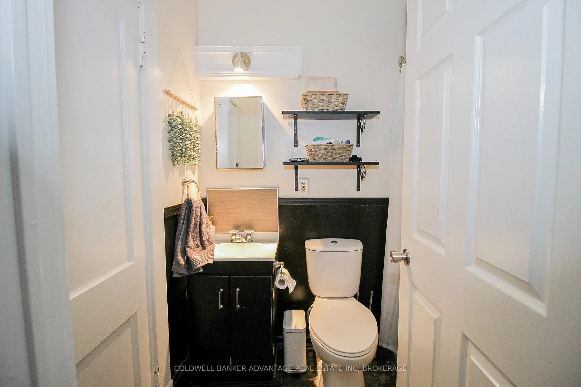 Photo 45 of 86 Adelaide Street, Port Colborne, Sugarloaf — HOMEH