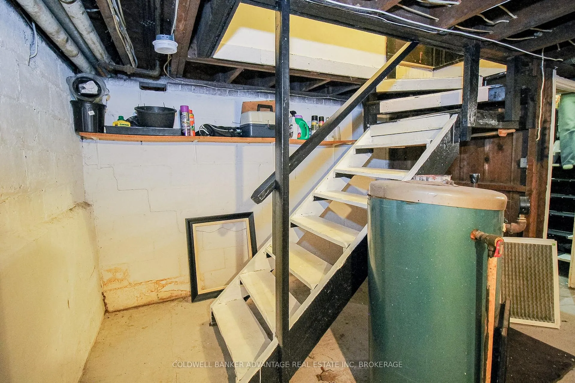 Photo 48 of 86 Adelaide Street, Port Colborne, Sugarloaf — HOMEH