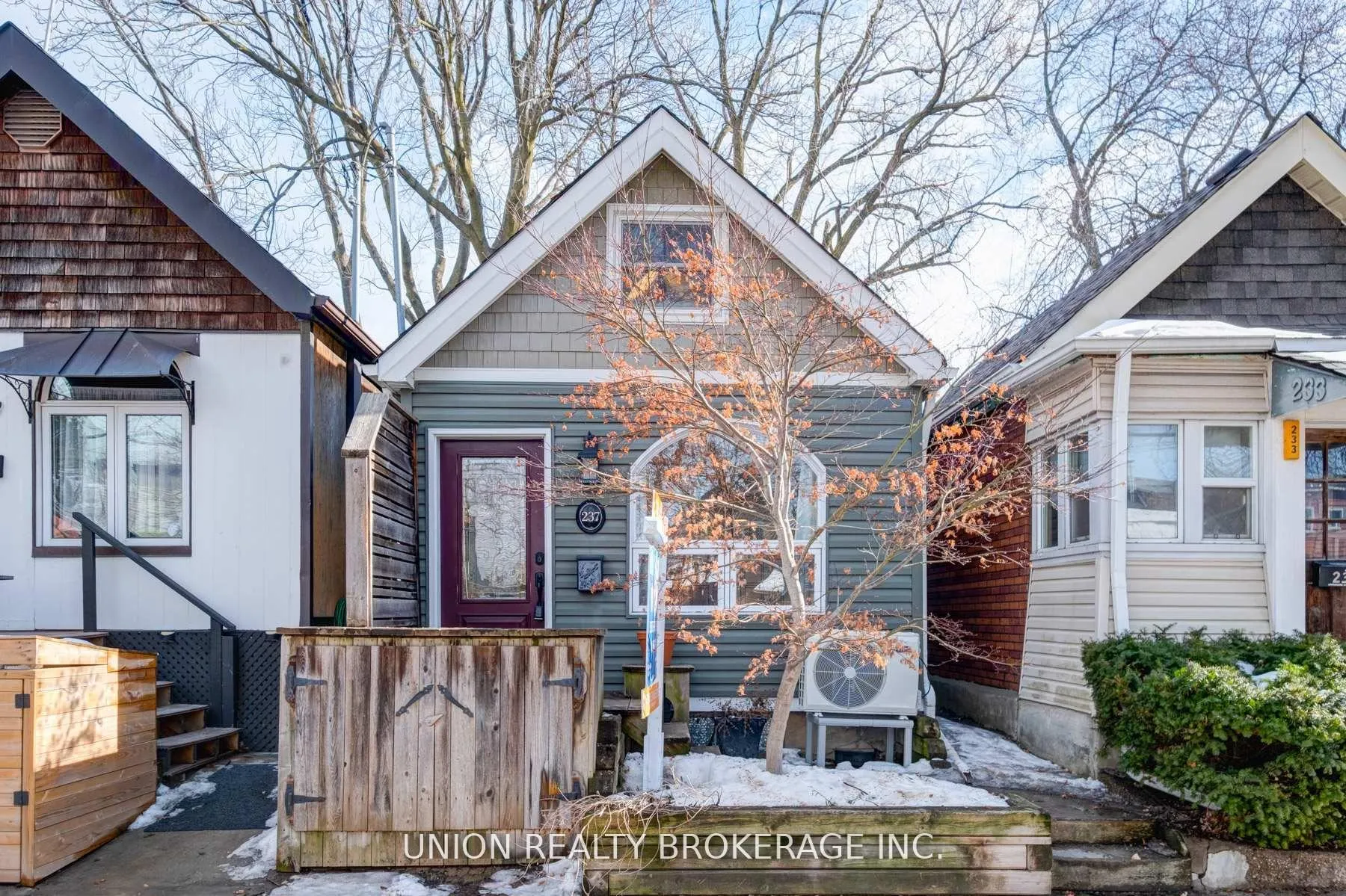Photo 1 of 237 Craven Road, Toronto, Greenwood-Coxwell — HOMEH