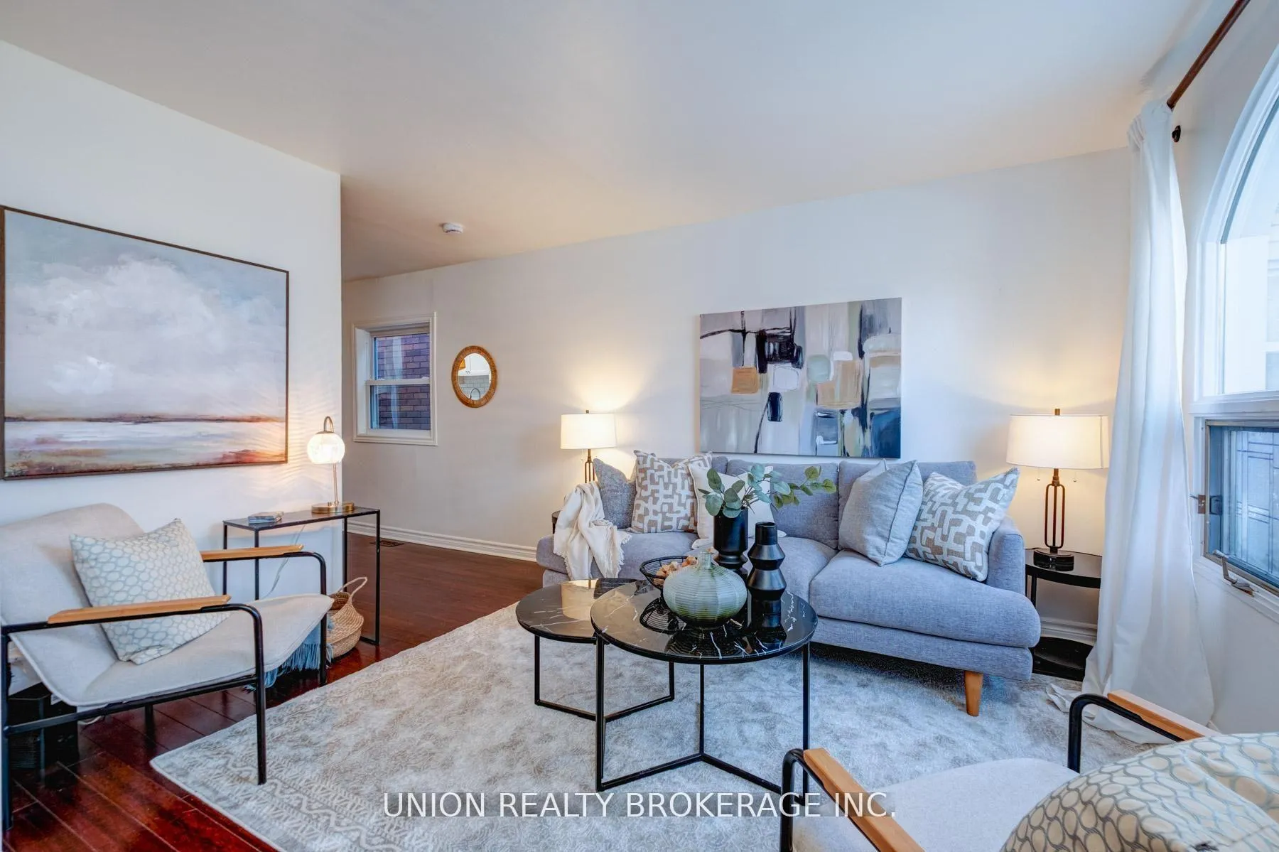 Photo 3 of 237 Craven Road, Toronto, Greenwood-Coxwell — HOMEH