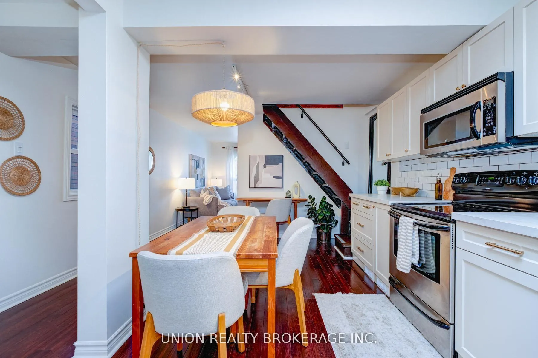 Photo 13 of 237 Craven Road, Toronto, Greenwood-Coxwell — HOMEH