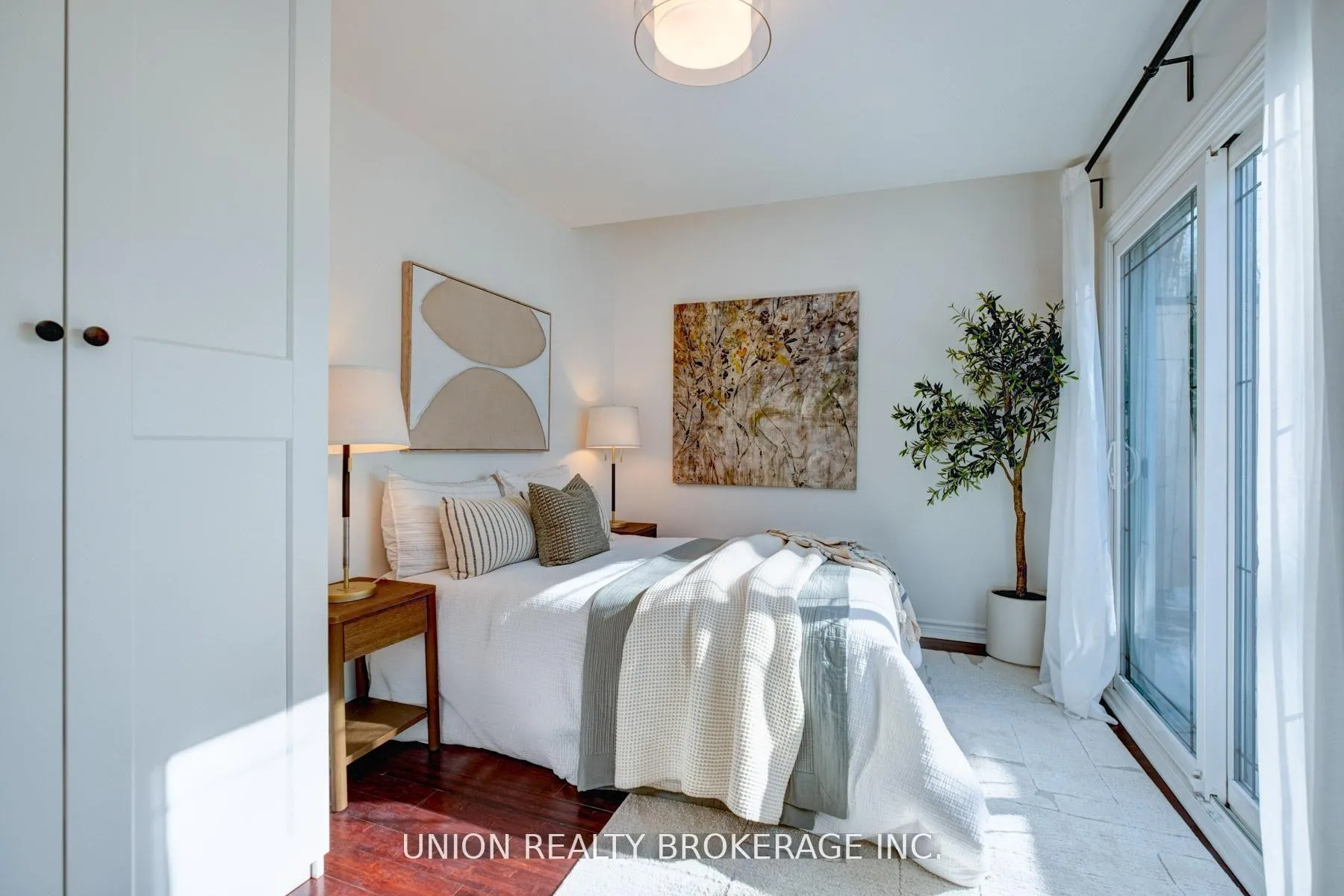 Photo 15 of 237 Craven Road, Toronto, Greenwood-Coxwell — HOMEH
