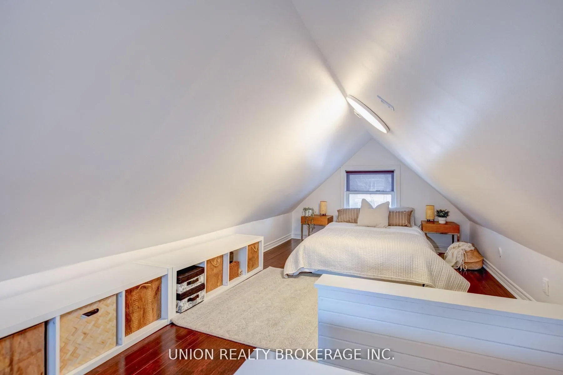 Photo 20 of 237 Craven Road, Toronto, Greenwood-Coxwell — HOMEH