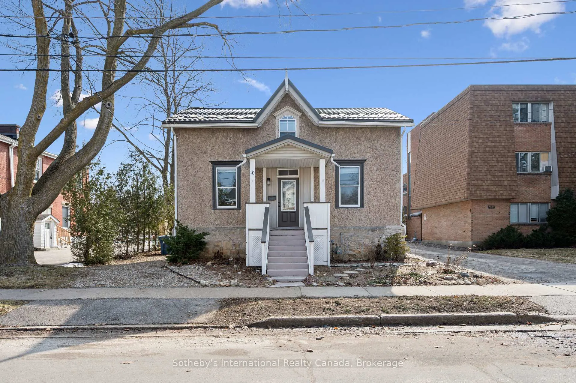 Photo 2 of 10 James Street W, Guelph, Dovercliffe Park/Old University — HOMEH