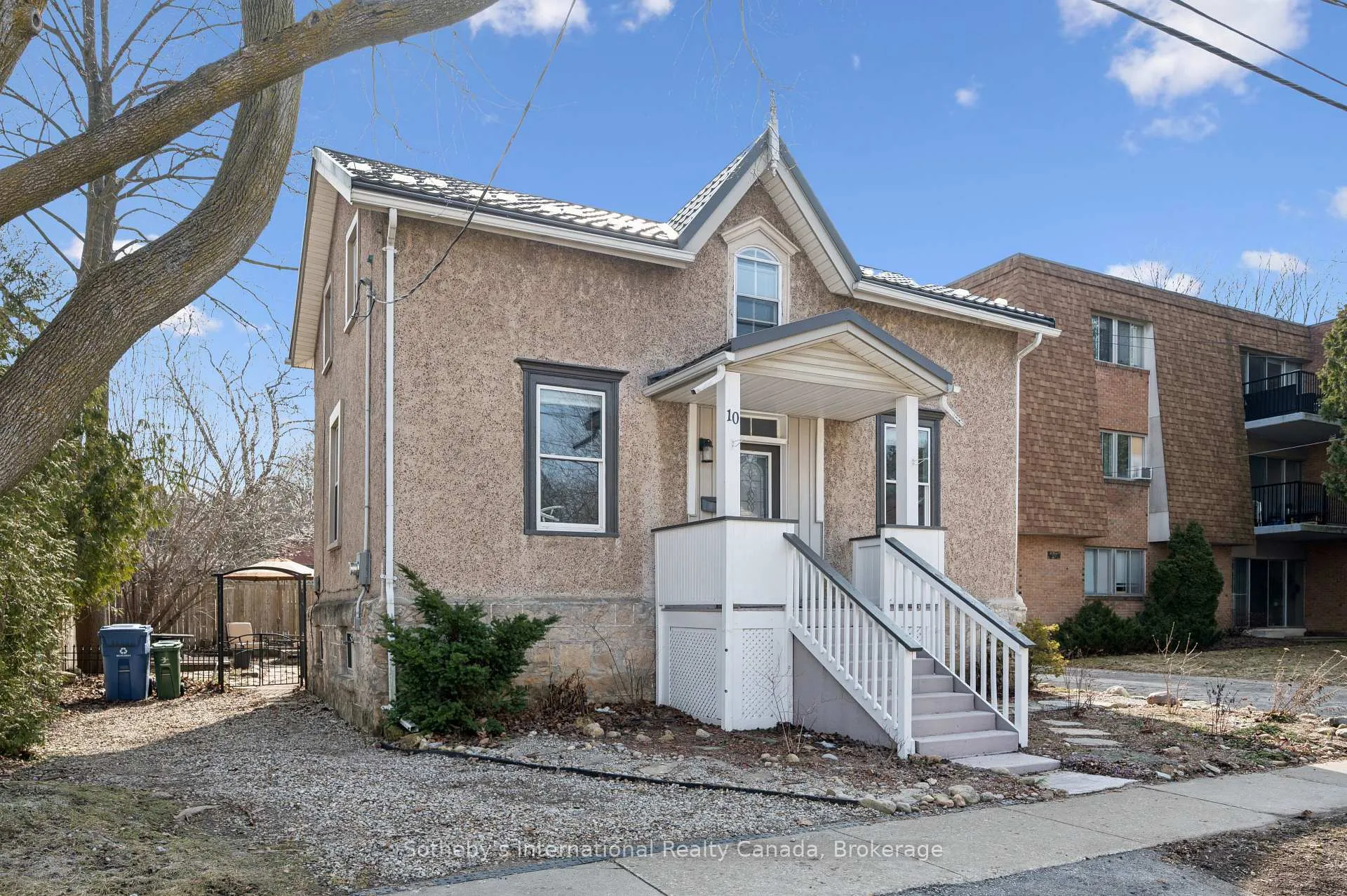 Photo 3 of 10 James Street W, Guelph, Dovercliffe Park/Old University — HOMEH