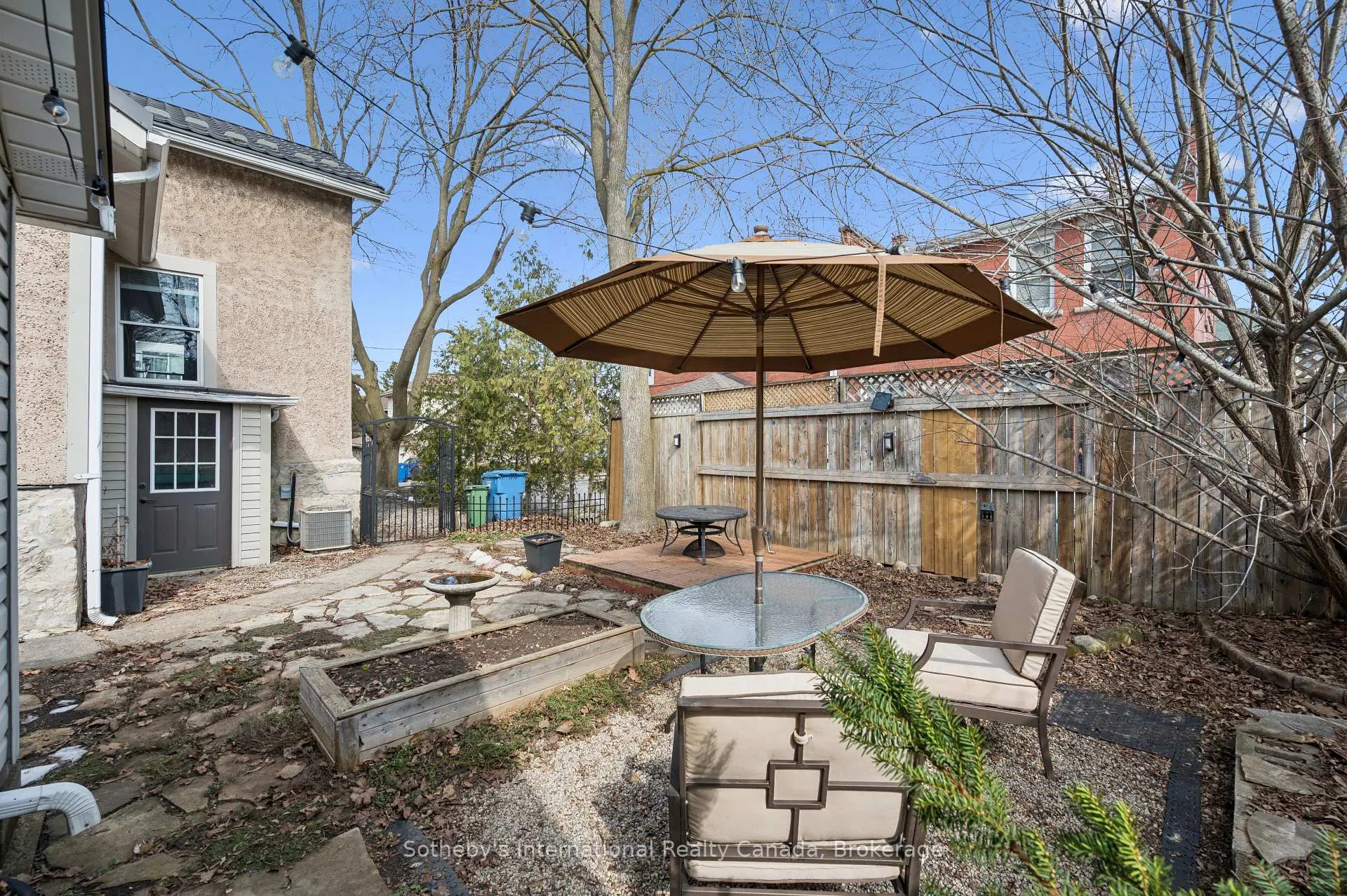 Photo 37 of 10 James Street W, Guelph, Dovercliffe Park/Old University — HOMEH