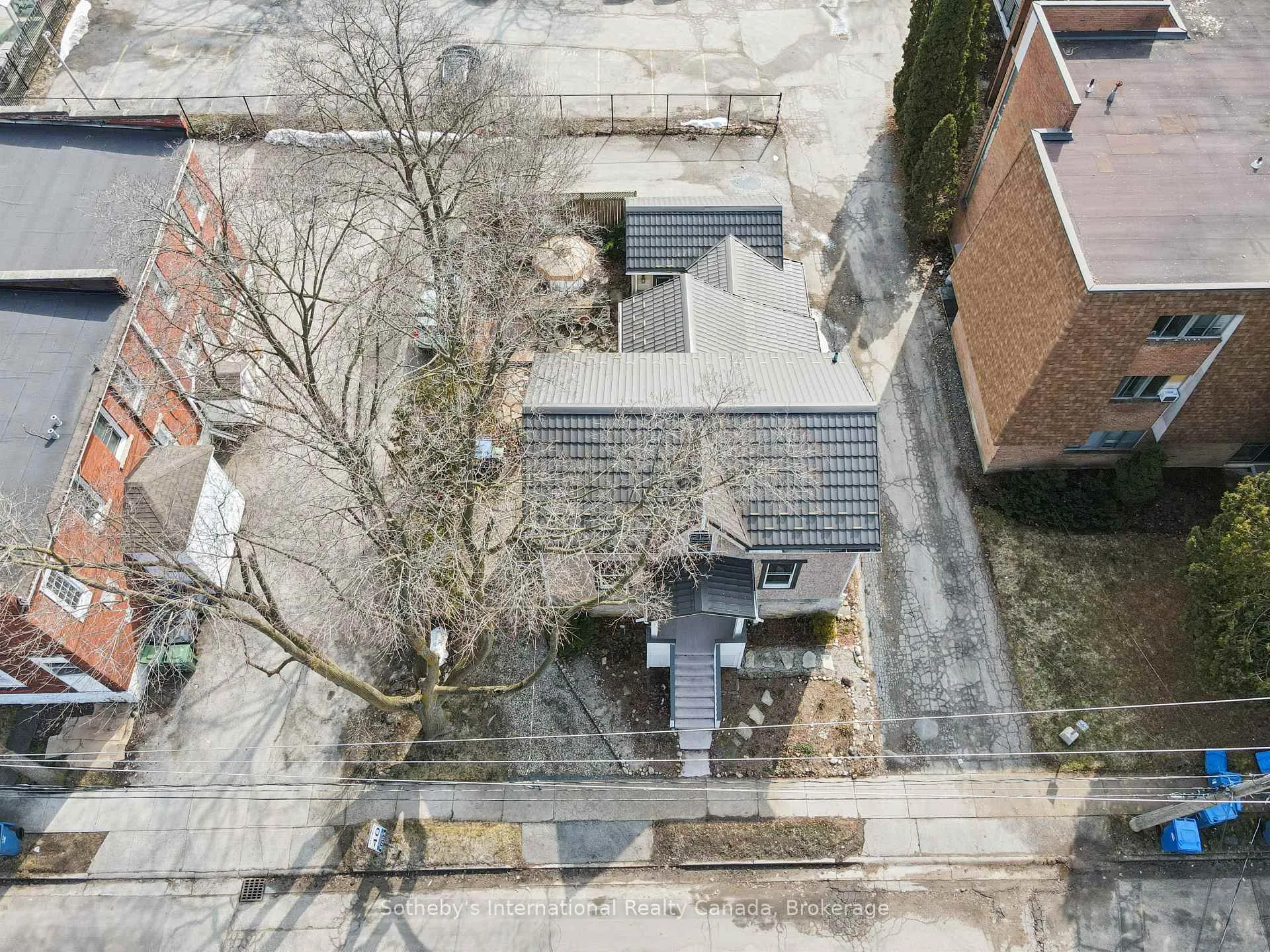 Photo 40 of 10 James Street W, Guelph, Dovercliffe Park/Old University — HOMEH