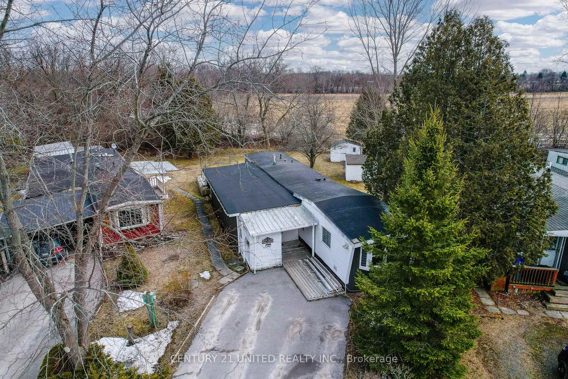 Photo 5 of 49 Hillview Drive, Hamilton Township, Rural Hamilton — HOMEH