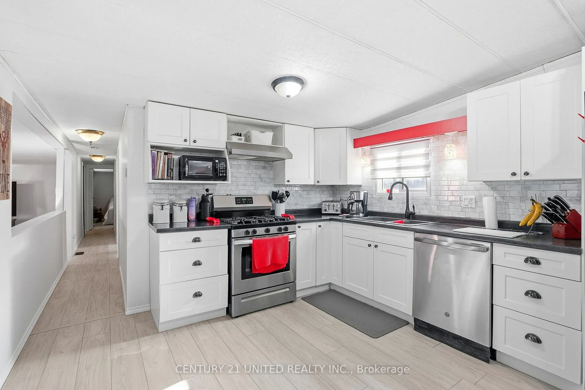 Photo 21 of 49 Hillview Drive, Hamilton Township, Rural Hamilton — HOMEH